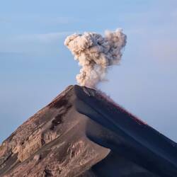 Lautes Grollen beim Aufstieg am Morgen