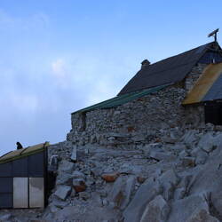 S'WC unde links isch nonstop bsetzt gsii!🙈