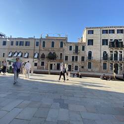 Von hier kommen die beiden vom Hafen