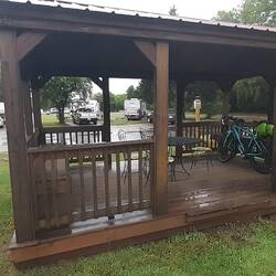 privater Velounterstand