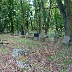 Israelischer Friedhof. Als Mann muß man Kopfbedeckung tragen. Hab ja zum Glück meinen Hut.