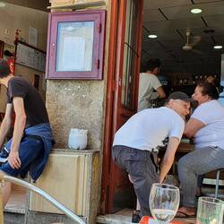 Sozialstudie in der Bar