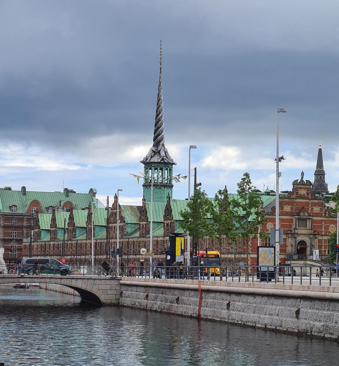 L'ancienne Bourse de Copenhague à sa fameuse pointe torsadée