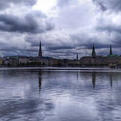 Tschüss Hamburg. Will niemals in so einer großen Stadt leben.