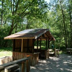 Schutzhütte mit Strom... Was nen Luxus 🤠