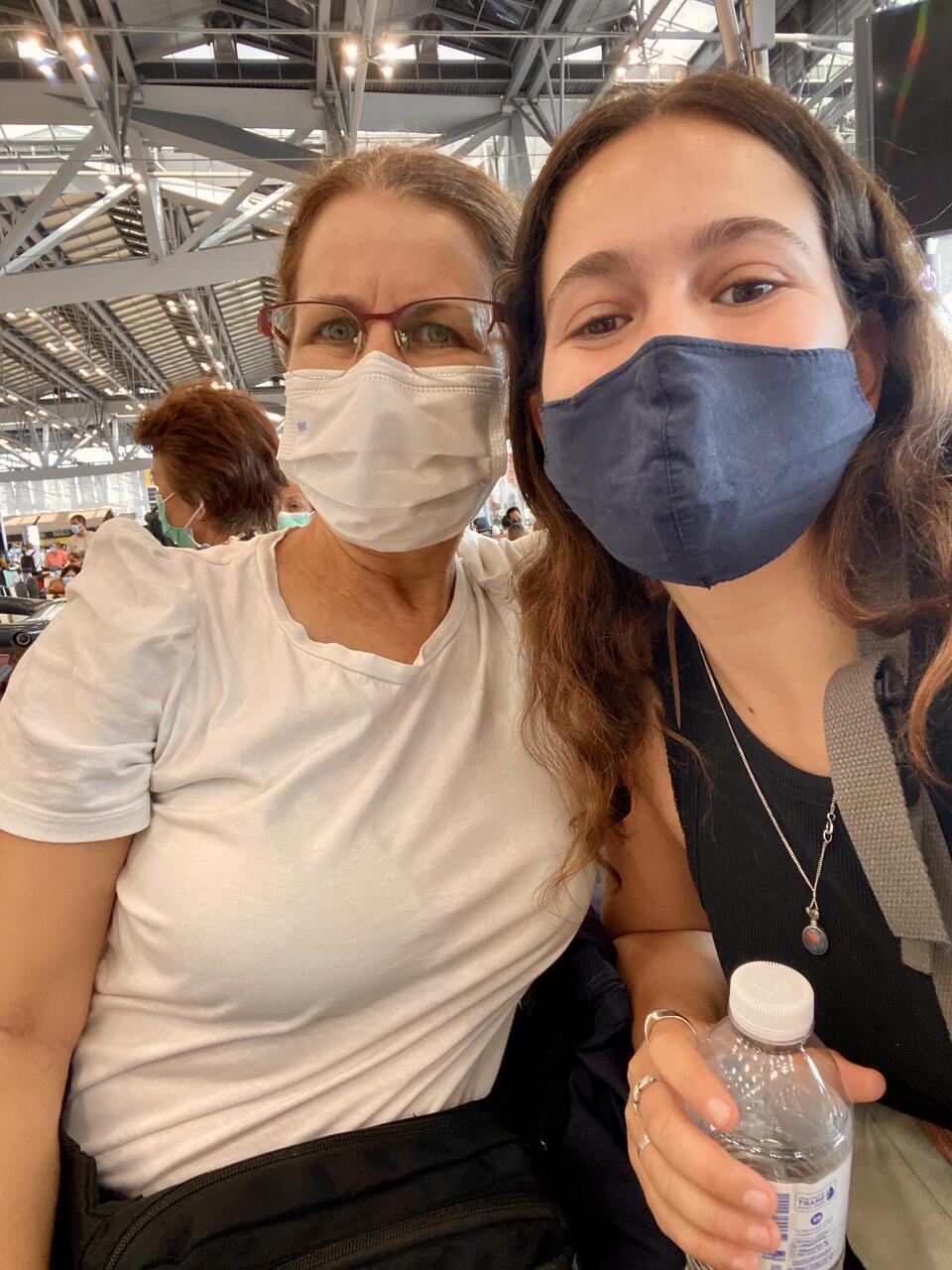 נפגשות אחרי חודשיים וחצי 👭🏻❤️