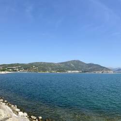 Irgendwo da rechts hinten befinde ich mich jetzt.