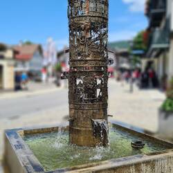 Bronze Brunnen