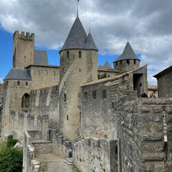 Carcassonne: die vollständig restaurierte mittelalterliche Stadt