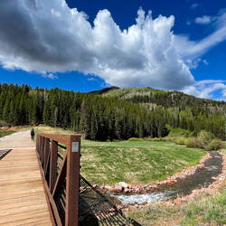 Off to the Lake Shore Loop ... but first we have to walk across the dam — Sylvan Lake State Park, CO