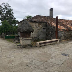 A cabaceiro has the same function as a hórreo