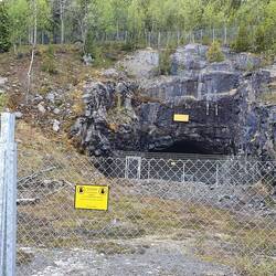 Dreifach gesichertes Bergwerk