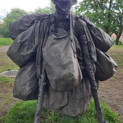 Le poids du combat, de la guerre, de la mort, de la résistance