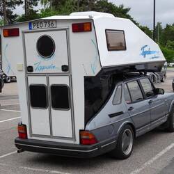 Mit dreigeteilter Hecktür, auch sehr speziell