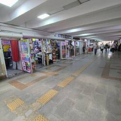 Waar Almaty in de ondergrondse doorgangen alleen tekeningen had, heeft Bishkek dit!