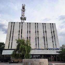 Als dit geen oud KGB kantoor is weet ik het ook niet meer