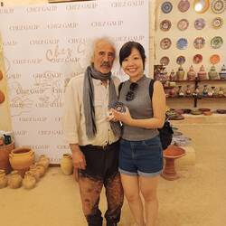 Nice chap. Gave me a free handicraft saucer made by him.