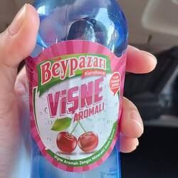 Refresher after being under d hot sun. Broke d glass in d bus 🤭