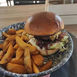 Dazu gab es noch einen Gurkensalat..