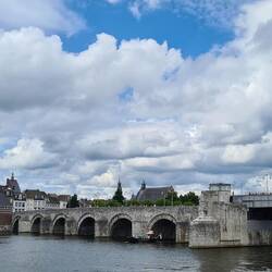 Le Pont Saint-Servais, dernier pont moyen-âgeux