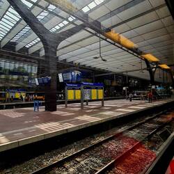 Passage par la gare centrale de Rotterdam