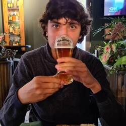 Bah quoi... j'ai le droit d'essayer un peu... 😂😂😂