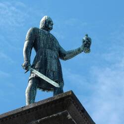 Statue des Olaf Tryggvason, Gründer Trondheims