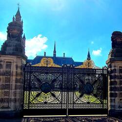 Le Palais de la Paix...