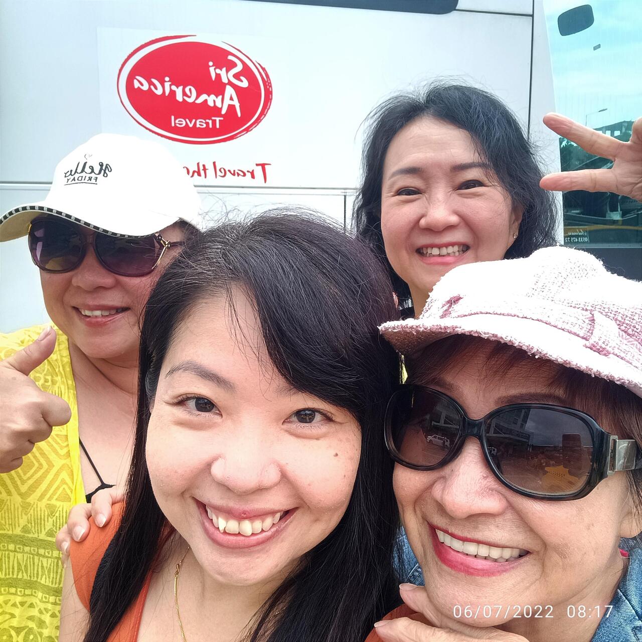 With Shireen, Vanensia & Aunty Daisy on d last day 😊