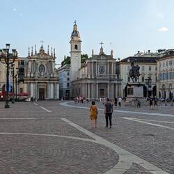 Piazza Carlo Roberto