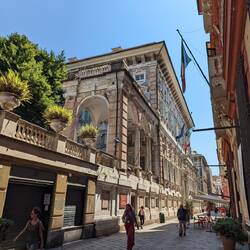 Garibaldi street (via Garibaldi)