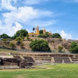Tagesausflug nach Cholula: Aztekische Pyramide mit katholischer Kirche on top ⛪️