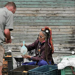 Tipp vom Profi: Zuerst was kaufen, dann gibts es schöne Porträts gratis.