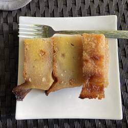 Bojo cake made from cassava and coconut.