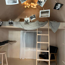 Holiday House Tailored for Photographer