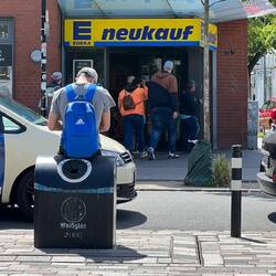 Small Door, Big Store