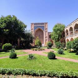 Ko'kaldosh Madrasa