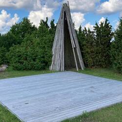 Idyllisch gelegener Theaterplatz an der Ostsee