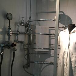 A needle-sharp shower used to remove dead skin