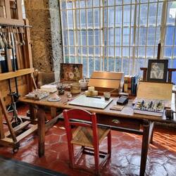 Im Frida-Kahlo-Museum: Arbeitsplatz der Künstlerin 🎨