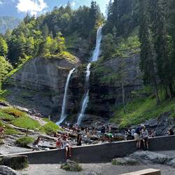 Wasserfälle sind natürlich immer Touristen-Attraktionen...!