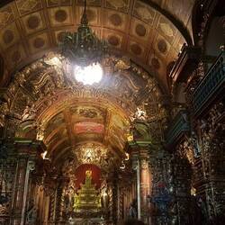 Eine jahrhunderte alte Barock-Kirche mit Kloster