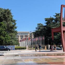 UN Building and the Broken Chair monument.