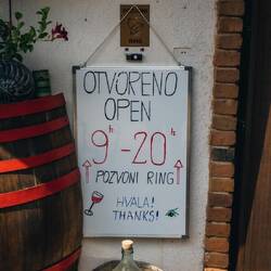 Bitte für Wein und Öl klingeln- okaaay!