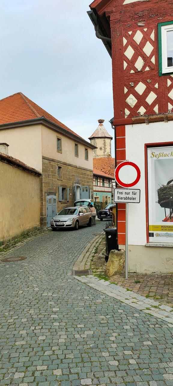 Bierausgabe vom Kommunbrauhaus in Seßlach