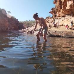 Sorry for my laughing, the rocks were very slippery😂