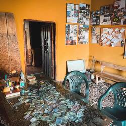 Die Alberge gestern war 'Donativo', was bedeutet, dass man das Geld gibt, was man möchte