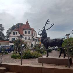 Kaiser-Maximilian-Platz vorm Hotel Hirsch
