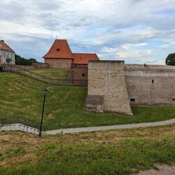 Arsenal and fortified wall still standing