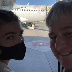 "Locked" on the bus at the plane